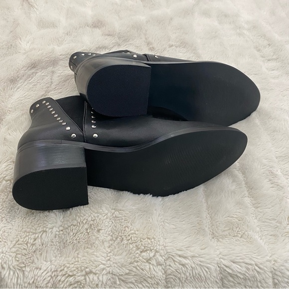 Steve Madden Cade Black Leather Ankle Boots Booties with Silver Studs Size 8.5 - Picture 11 of 15